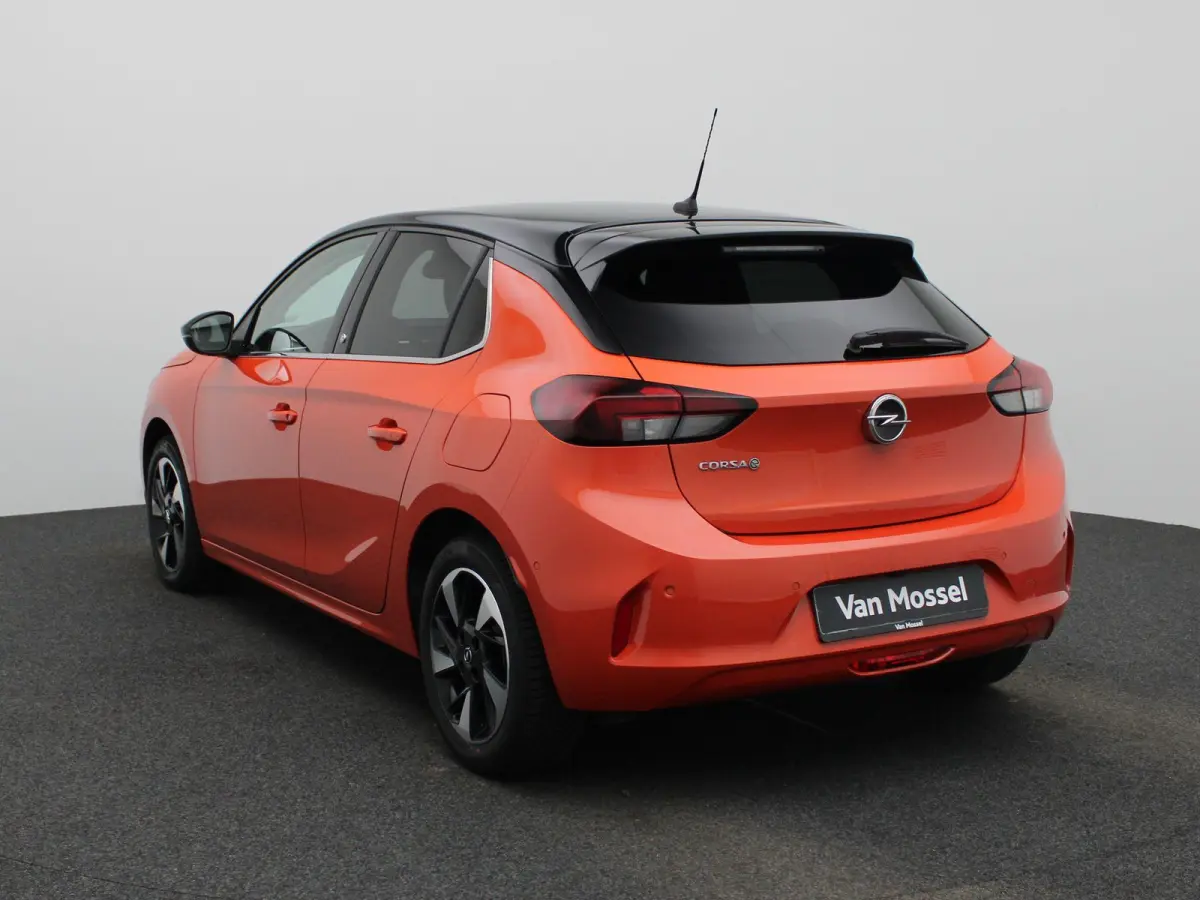 Corsa-e Auto e-Elegance