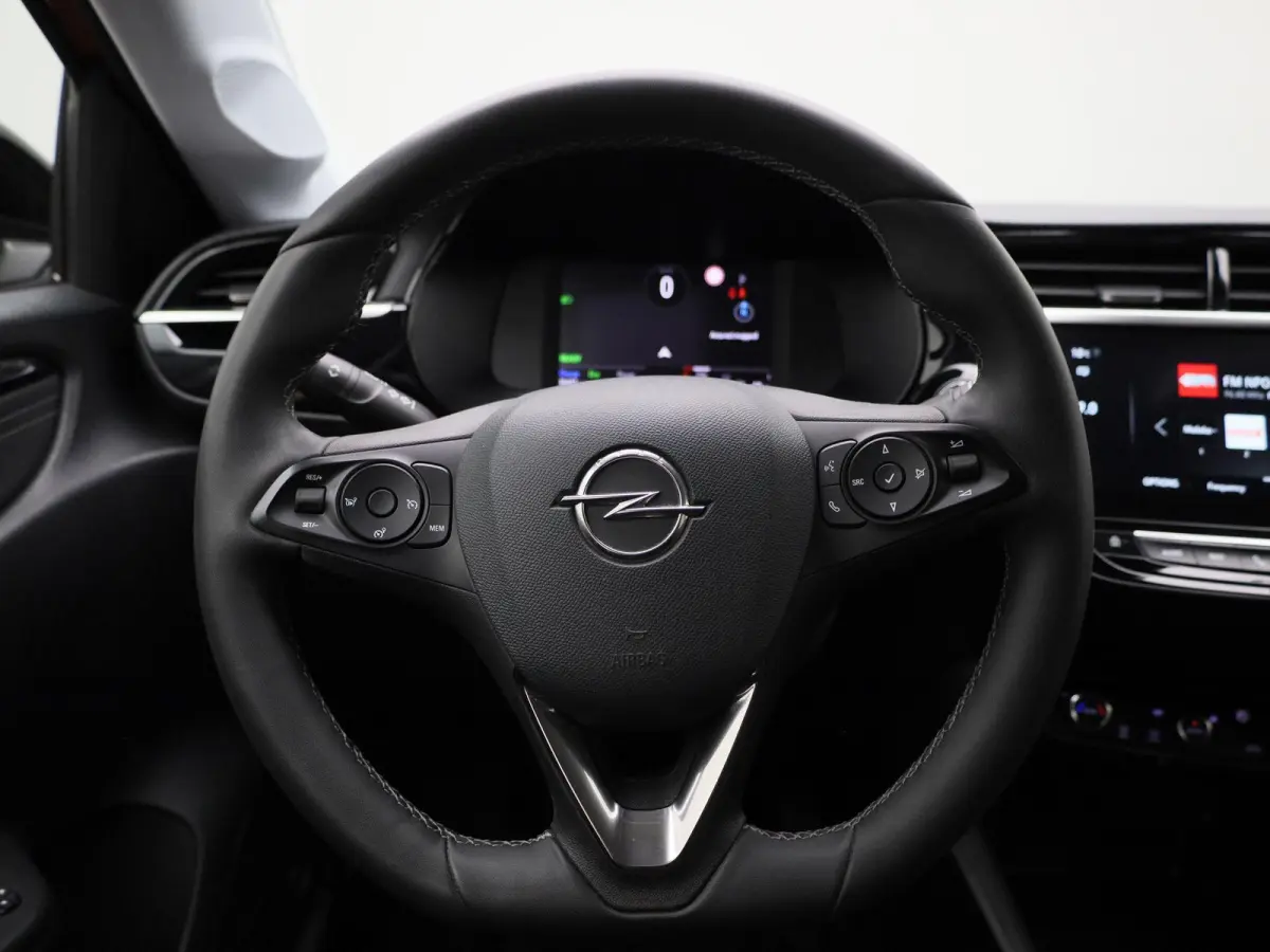 Corsa-e Auto e-Elegance
