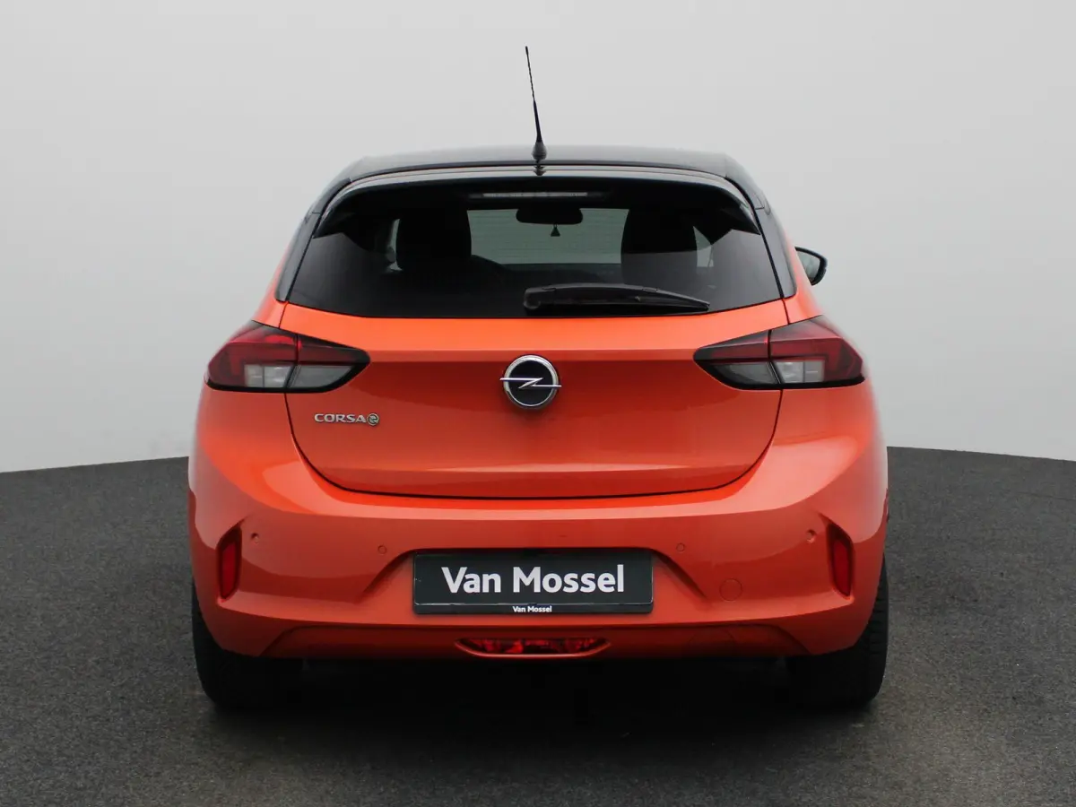 Corsa-e Auto e-Elegance