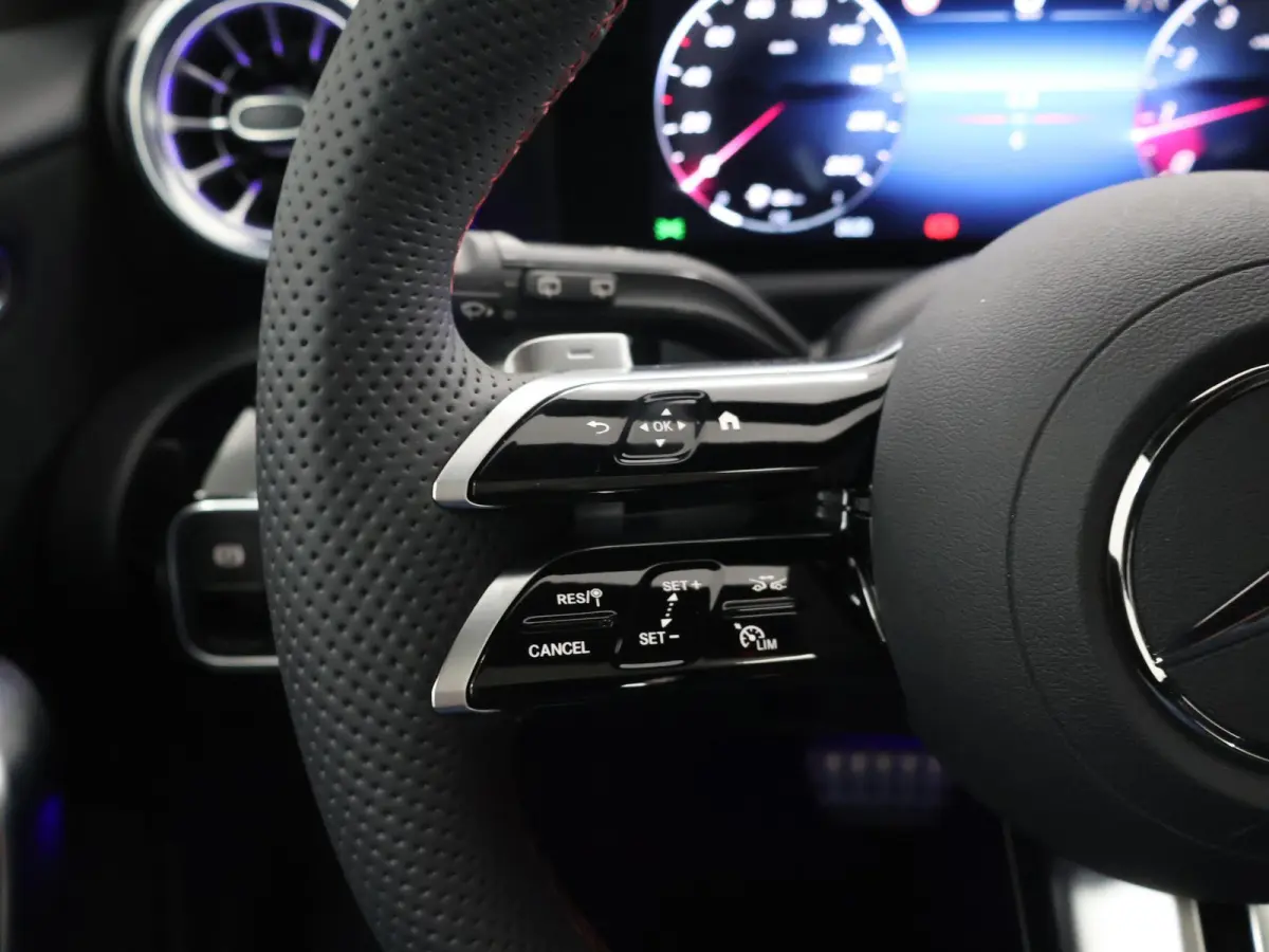 180 Star Edition AMG Line 180 Star Edition AMG Line LIMITED | Panoramadak | Night | Sfeerverlichting | Stoelverwarming | Achteruitrijcamera |