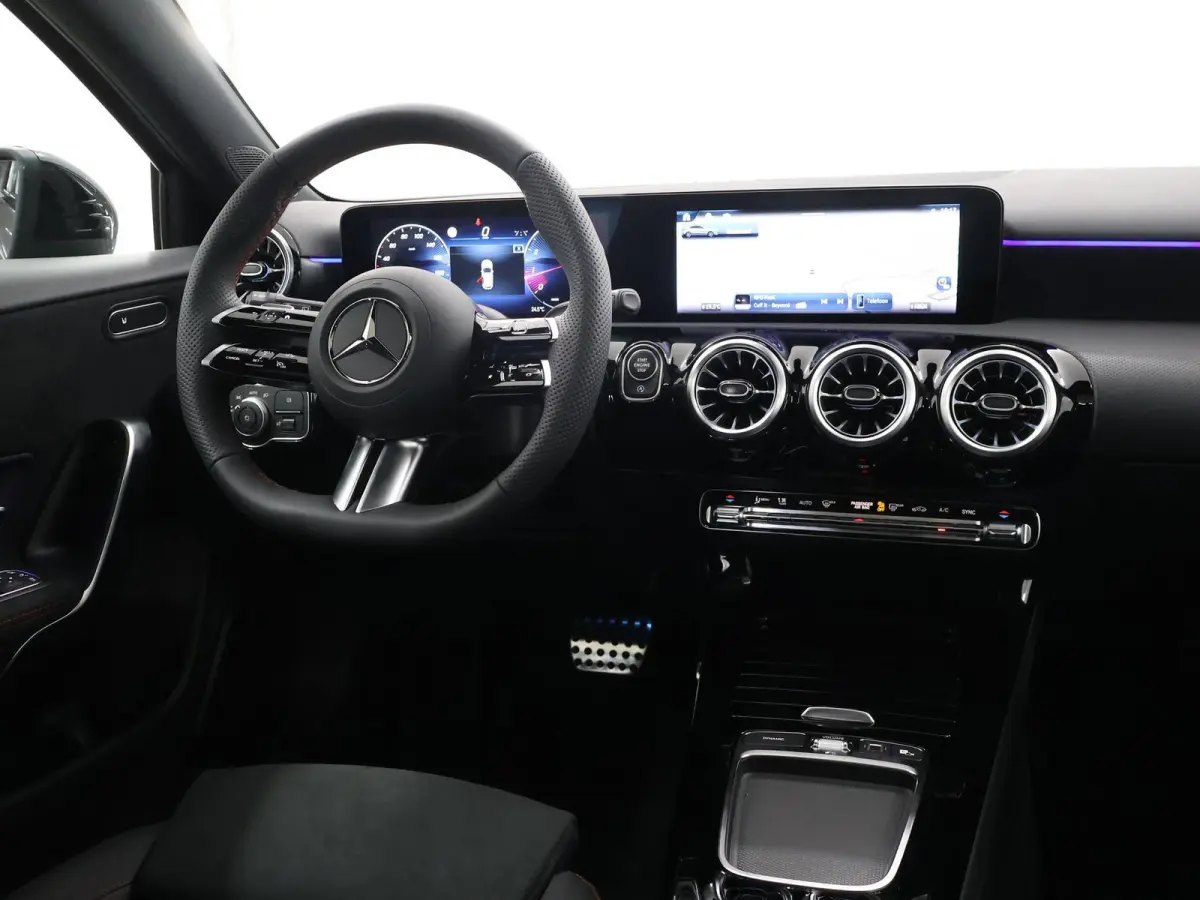 180 Star Edition AMG Line 180 Star Edition AMG Line LIMITED | Panoramadak | Night | Sfeerverlichting | Stoelverwarming | Achteruitrijcamera |