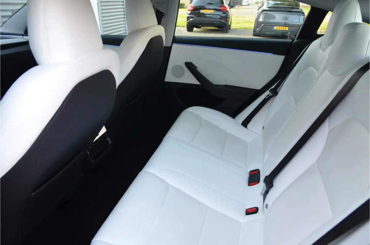 Premium Long Range AWD 78 kWh Highland, Trekhaak (1.000kg), AutoPilot4.0 (FSD 99,- p/mnd)