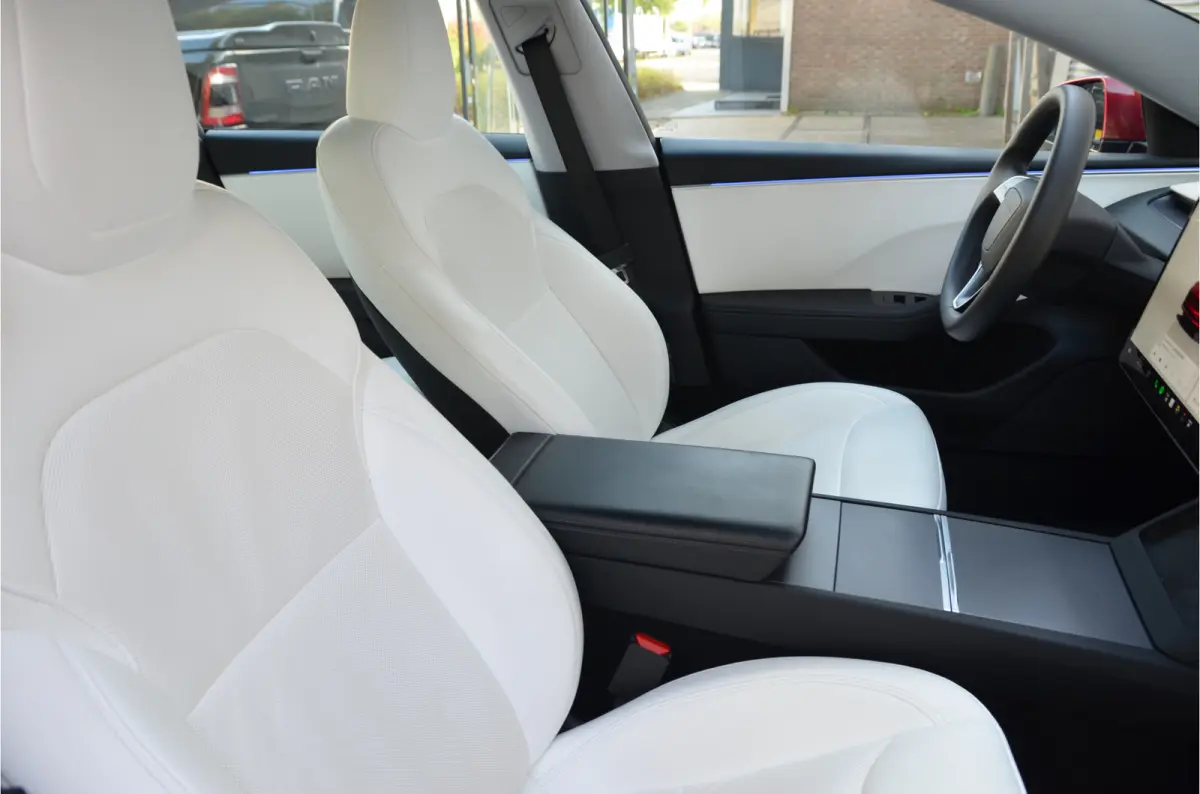 Premium Long Range AWD 78 kWh Highland, Trekhaak (1.000kg), AutoPilot4.0 (FSD 99,- p/mnd)