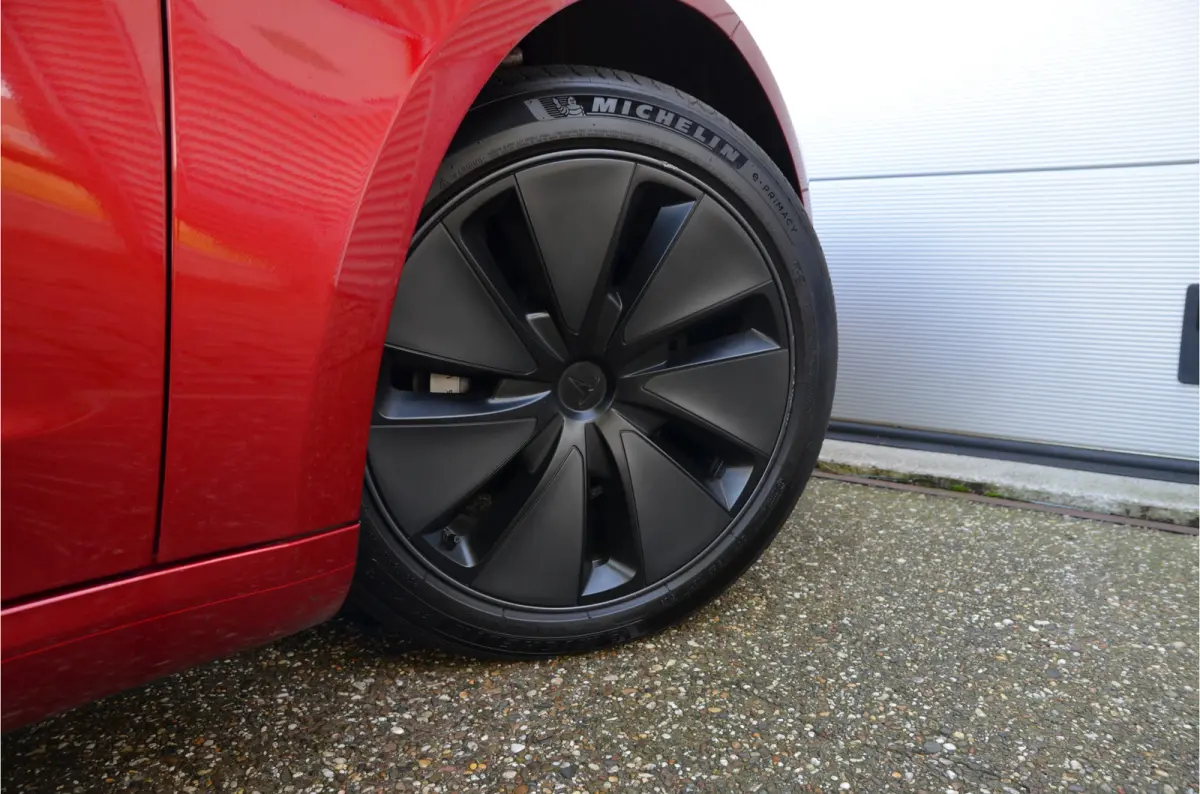 Premium Long Range AWD 78 kWh Highland, Trekhaak (1.000kg), AutoPilot4.0 (FSD 99,- p/mnd)