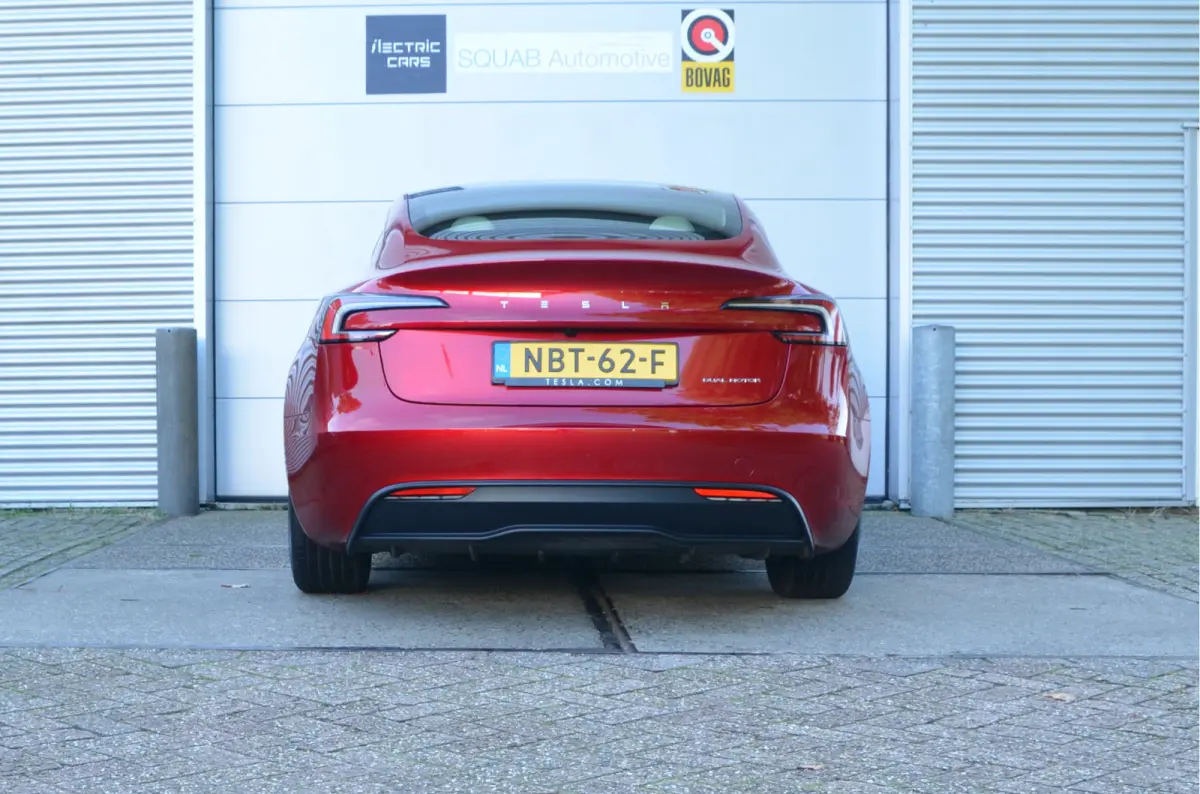 Premium Long Range AWD 78 kWh Highland, Trekhaak (1.000kg), AutoPilot4.0 (FSD 99,- p/mnd)