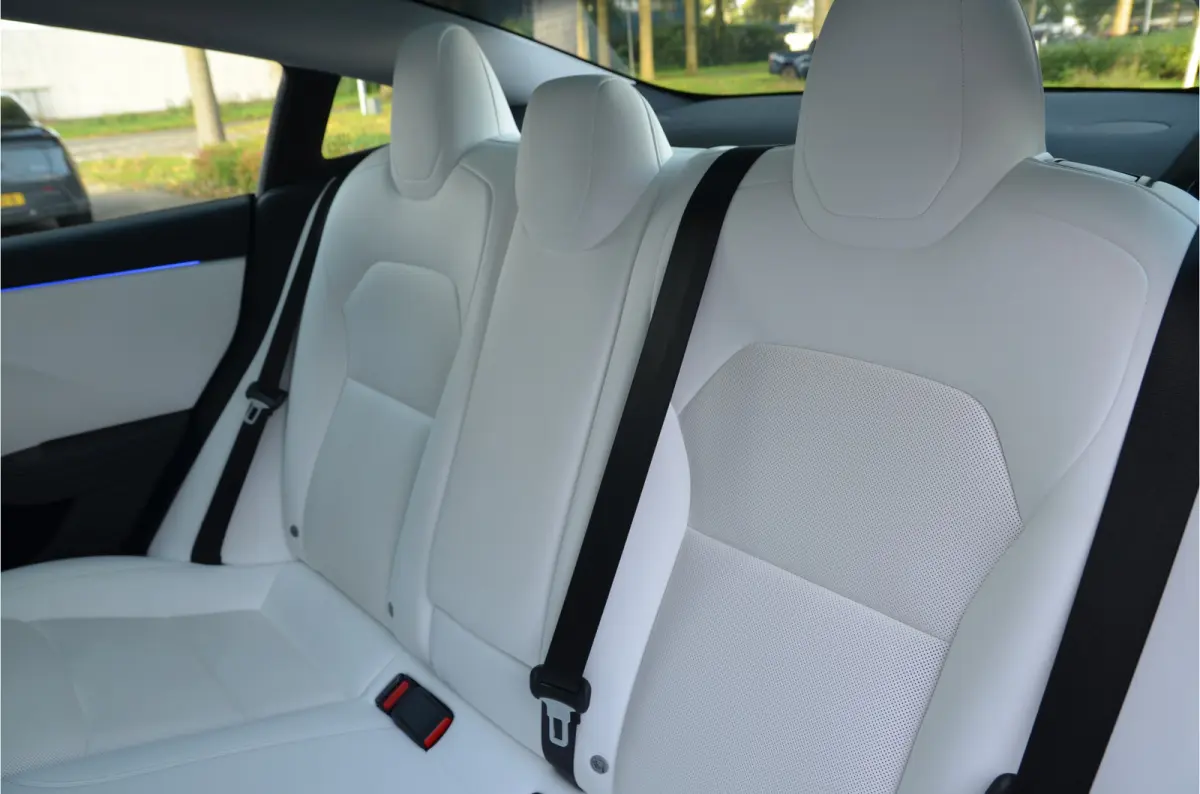 Premium Long Range AWD 78 kWh Highland, Trekhaak (1.000kg), AutoPilot4.0 (FSD 99,- p/mnd)