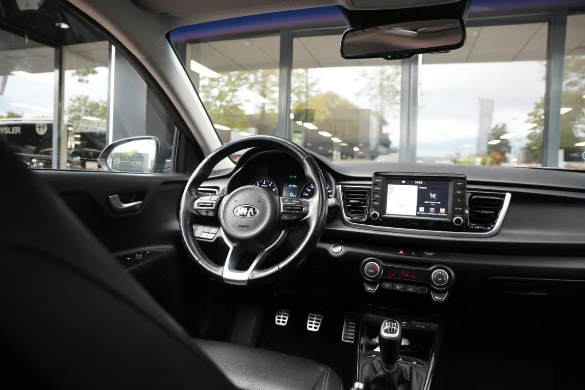 1.0 TGDI Platinum Edition Schuifdak Leer Cruise Clima Lane Assist 17''LM