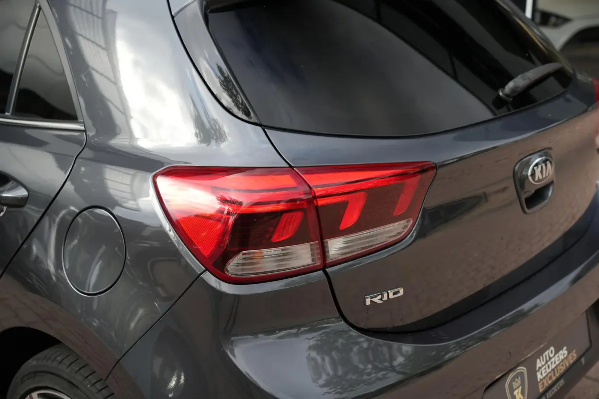 1.0 TGDI Platinum Edition Schuifdak Leer Cruise Clima Lane Assist 17''LM