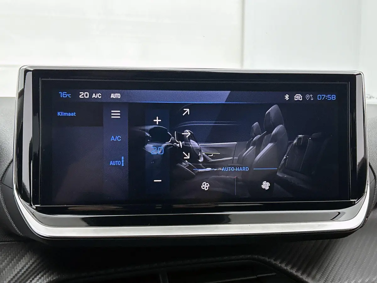 SUV Allure Hybrid 145pk Automaat | Navigatie | 360° Camera | Climate Control | Adaptieve Cruise Control | Parkeersensoren v+a | Keyless | Dodehoeksensor | Draadloze Apple Carplay / Android 
