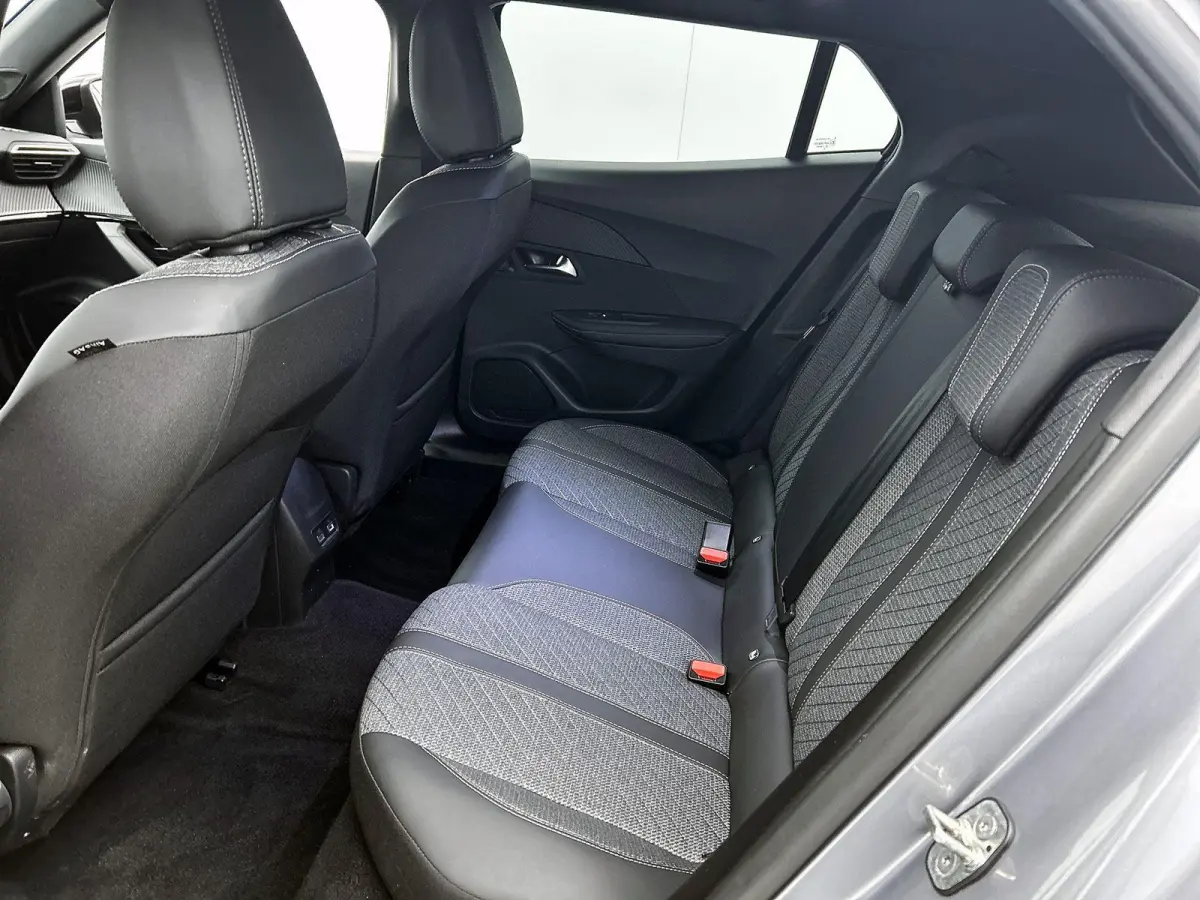 SUV Allure Hybrid 145pk Automaat | Navigatie | 360° Camera | Climate Control | Adaptieve Cruise Control | Parkeersensoren v+a | Keyless | Dodehoeksensor | Draadloze Apple Carplay / Android 