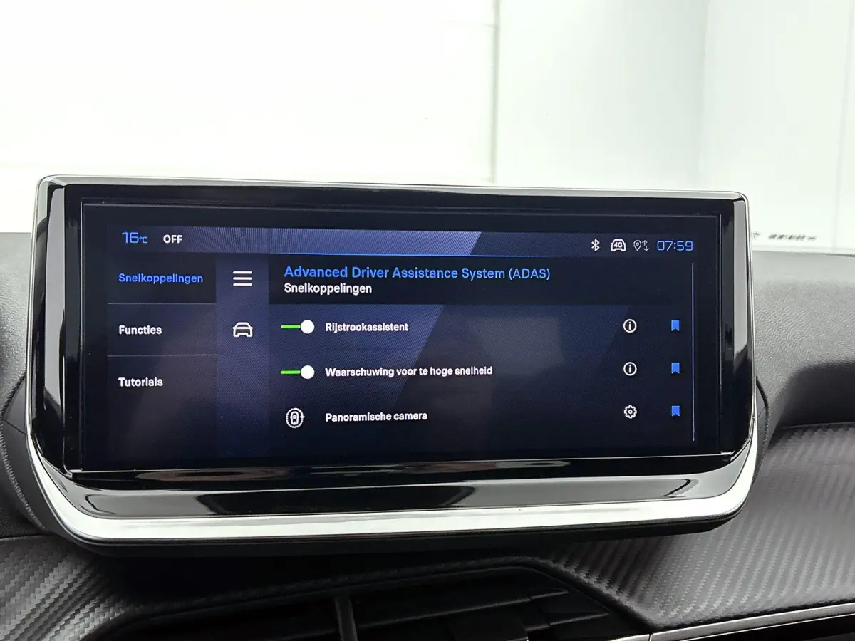SUV Allure Hybrid 145pk Automaat | Navigatie | 360° Camera | Climate Control | Adaptieve Cruise Control | Parkeersensoren v+a | Keyless | Dodehoeksensor | Draadloze Apple Carplay / Android 