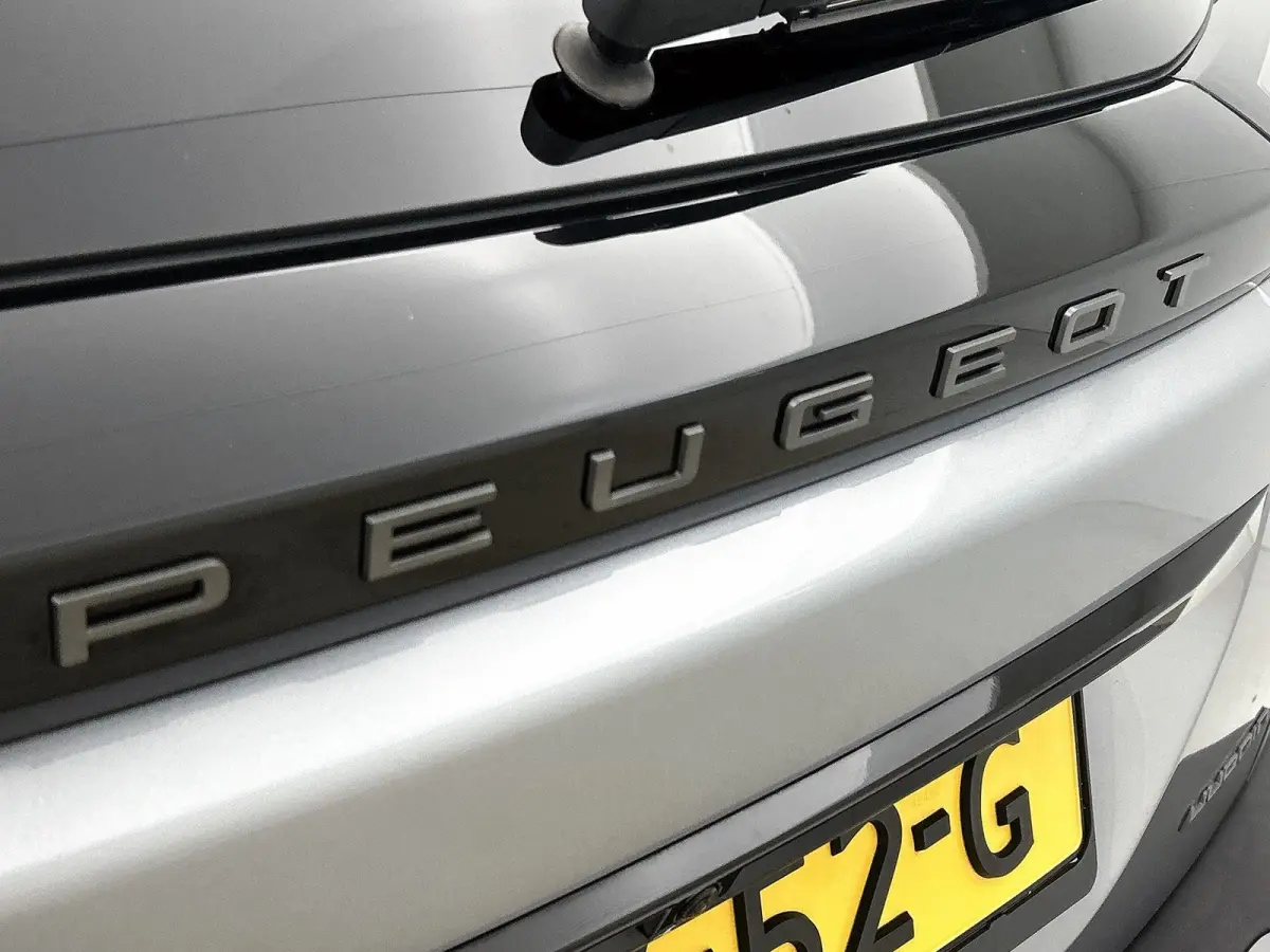 SUV Allure Hybrid 145pk Automaat | Navigatie | 360° Camera | Climate Control | Adaptieve Cruise Control | Parkeersensoren v+a | Keyless | Dodehoeksensor | Draadloze Apple Carplay / Android 