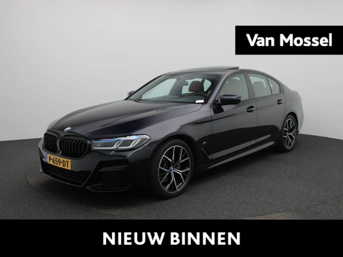 520i Business Edition Plus | Automaat | Apple Carplay / Android Auto | Panoramadak | Lederen Bekleding | Stoelverwarming | Lichtmetalen Velgen |