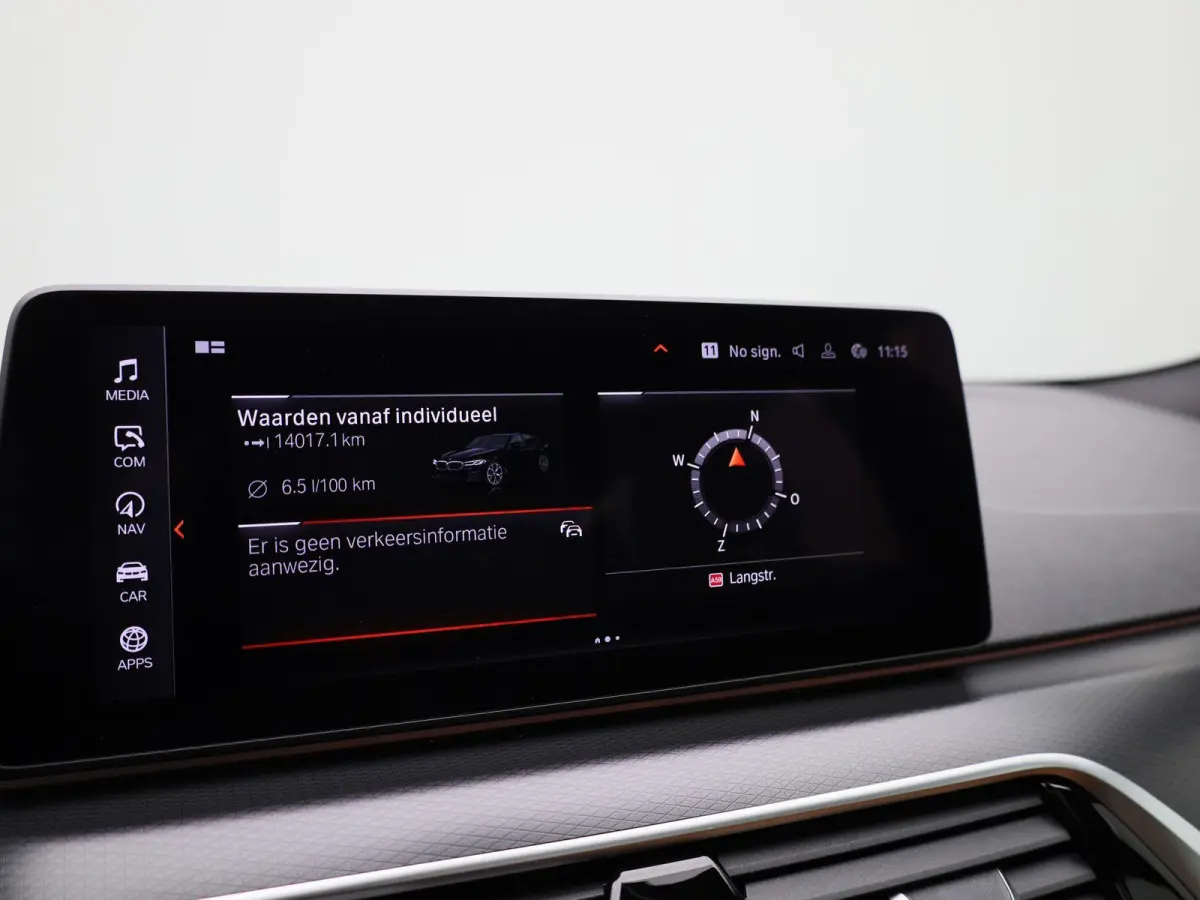 520i Business Edition Plus | Automaat | Apple Carplay / Android Auto | Panoramadak | Lederen Bekleding | Stoelverwarming | Lichtmetalen Velgen |
