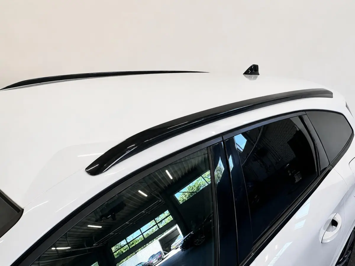 1.6 Plug-in Hybrid 225 GT Navigatie Apple Carplay/Android Auto Camera Parkeersensoren Adaptive Cruise Control Stoelverwarming FULL LED Climate Control Virtual Cockpit Lichtmetalen velgen