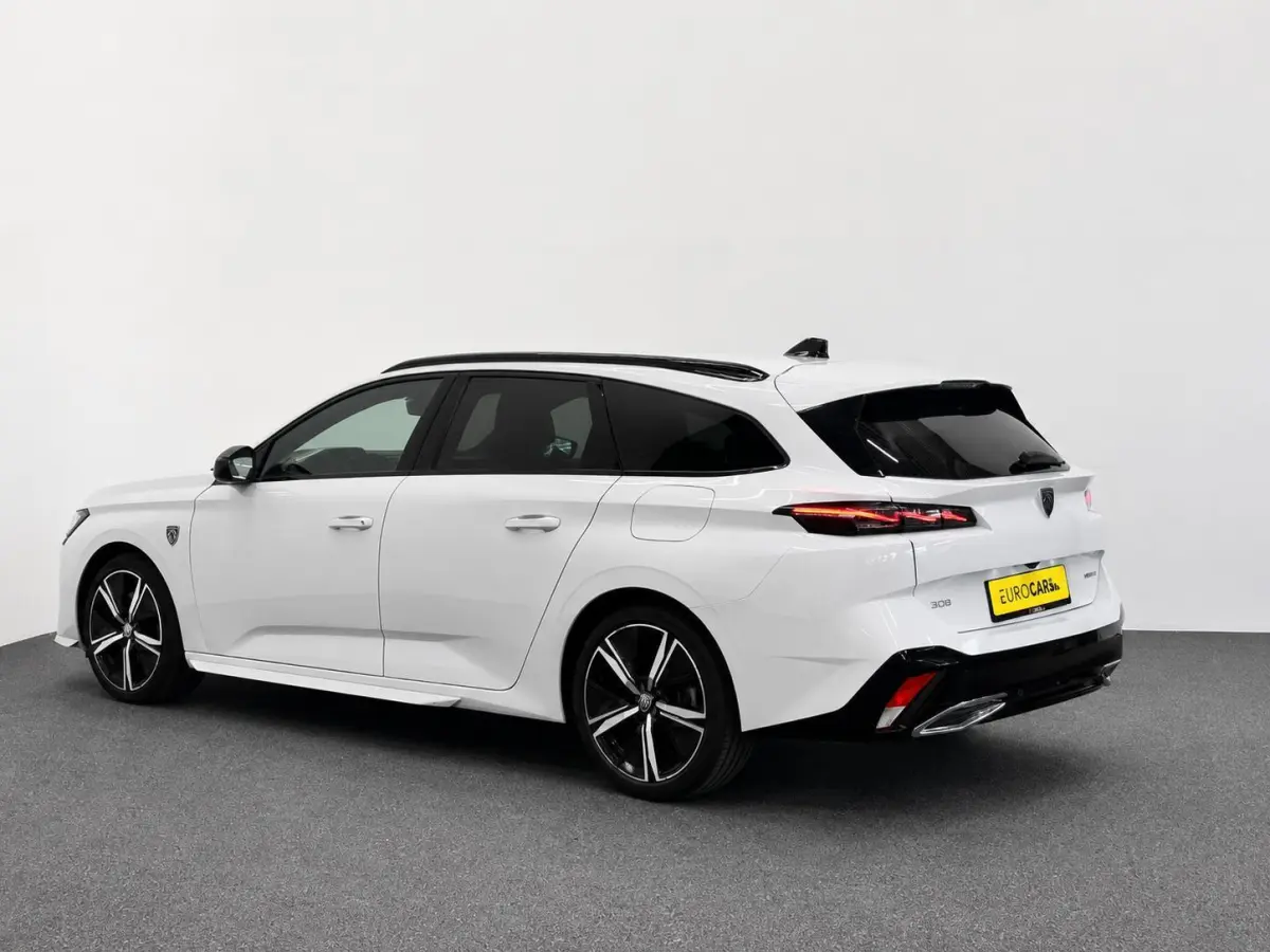 1.6 Plug-in Hybrid 225 GT Navigatie Apple Carplay/Android Auto Camera Parkeersensoren Adaptive Cruise Control Stoelverwarming FULL LED Climate Control Virtual Cockpit Lichtmetalen velgen