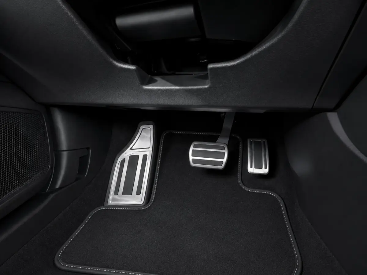 1.6 Plug-in Hybrid 225 GT Navigatie Apple Carplay/Android Auto Camera Parkeersensoren Adaptive Cruise Control Stoelverwarming FULL LED Climate Control Virtual Cockpit Lichtmetalen velgen