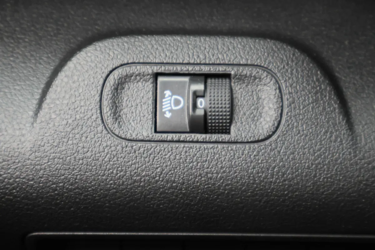 1.6 BlueHDI Club 3-Zits, Airco, Cruise, Apple Carplay, Bluetooth, Elektrische Ramen, PDC