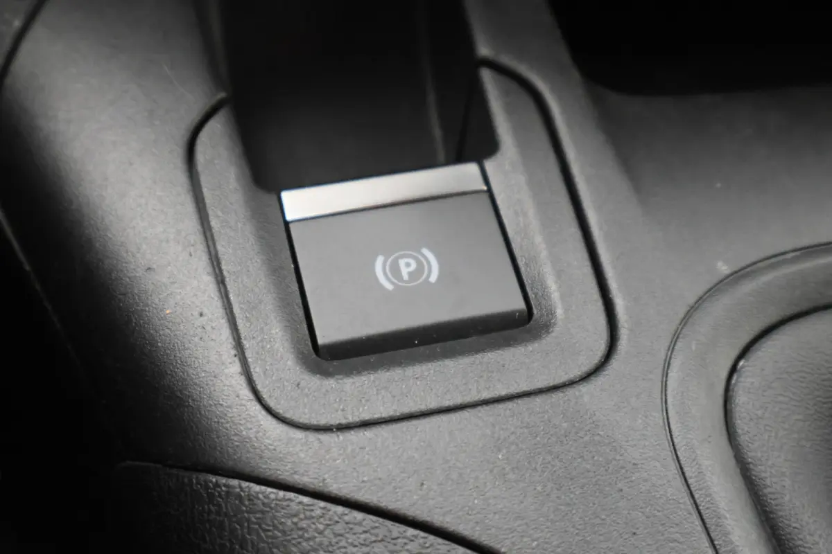 1.6 BlueHDI Club 3-Zits, Airco, Cruise, Apple Carplay, Bluetooth, Elektrische Ramen, PDC