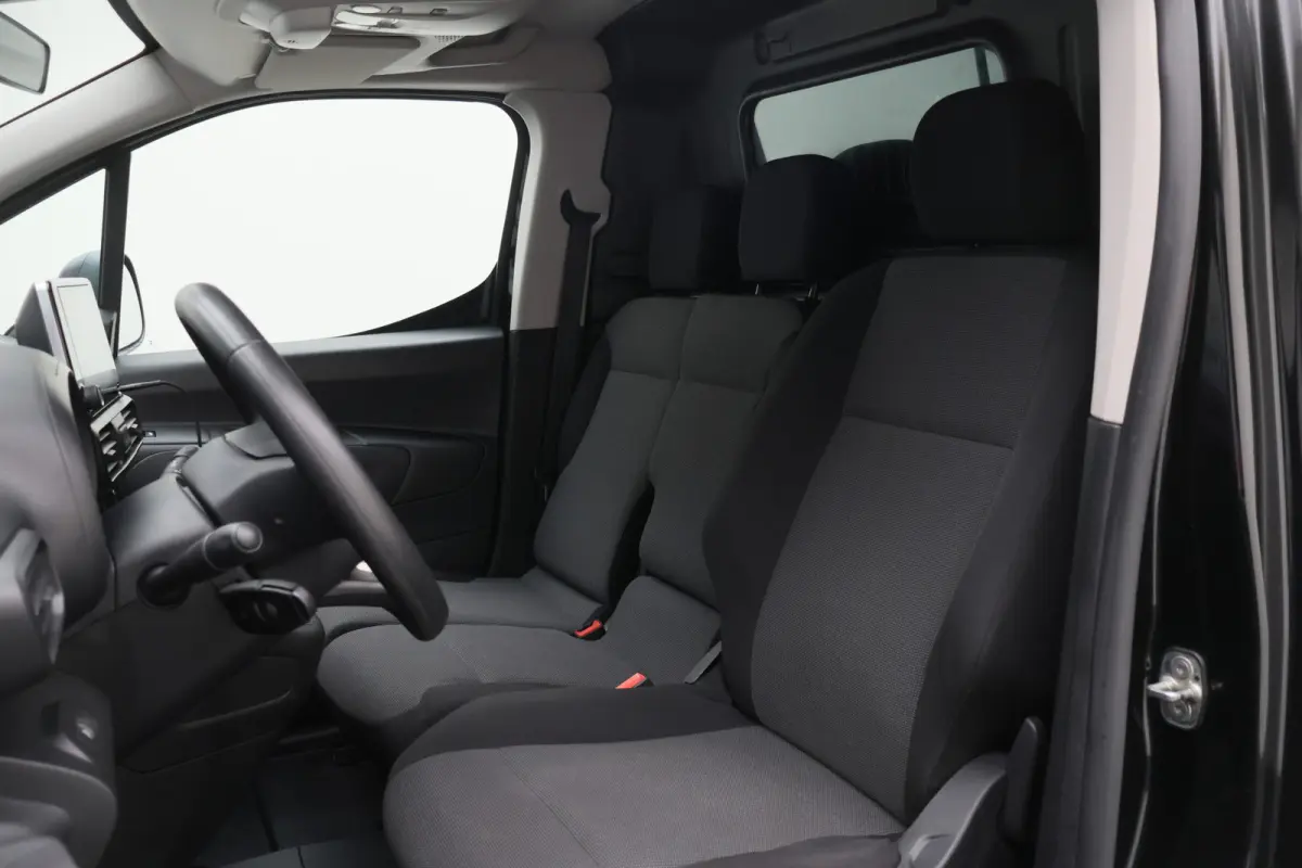 1.6 BlueHDI Club 3-Zits, Airco, Cruise, Apple Carplay, Bluetooth, Elektrische Ramen, PDC
