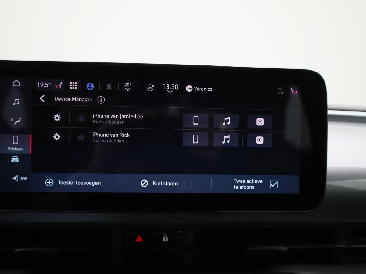 Icon 42 kWh | Cabrio | Apple Carplay / Android Auto | Climate Control | Stoel verwarming | Parkeer sensoren | Cruise Control | Navigatie | Bluetooth | Lichtmetalen Velgen |