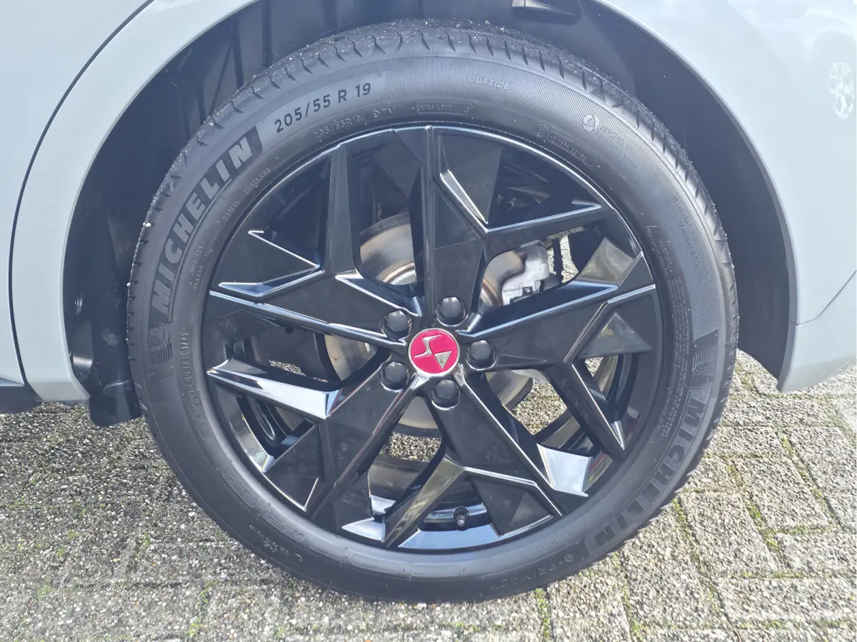 1.2 PureTech Performance Line | Premium Hifi | Camera voor + achter | 19" velgen