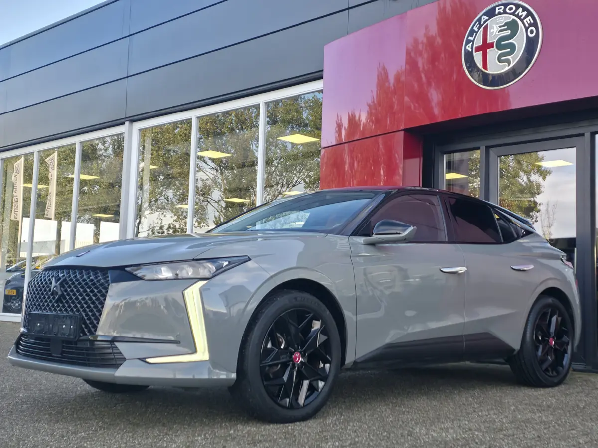 1.2 PureTech Performance Line | Premium Hifi | Camera voor + achter | 19" velgen