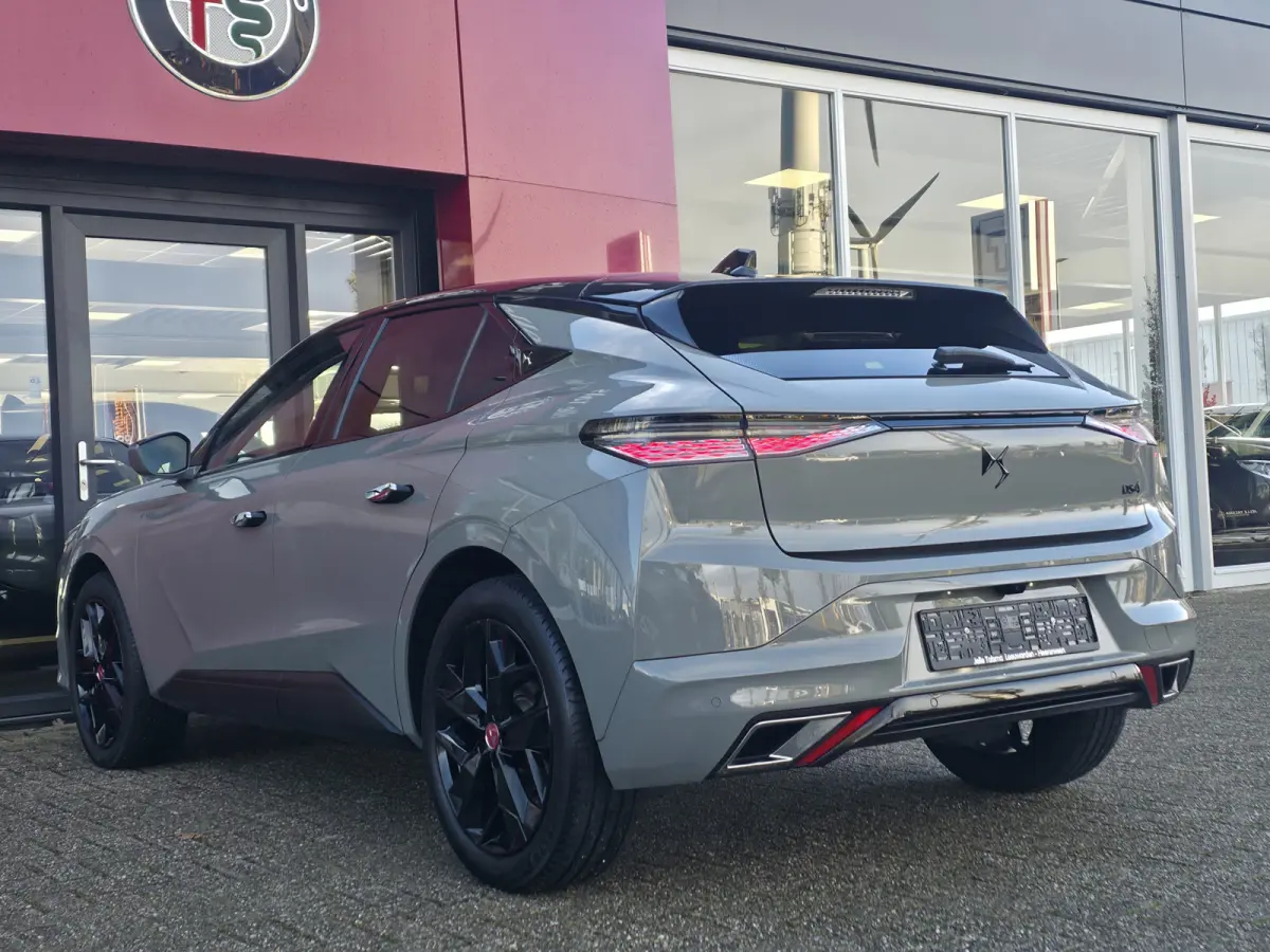 1.2 PureTech Performance Line | Premium Hifi | Camera voor + achter | 19" velgen