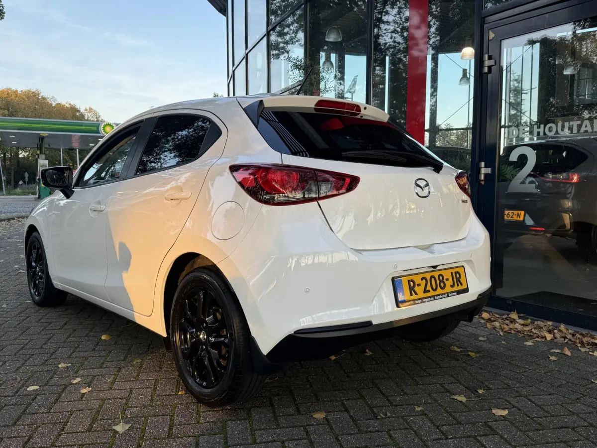 1.5 Skyactiv-G Comfort | Airconditioning | Apple Carplay | Cruise Control | Parkeersensoren | Licht metalen velgen