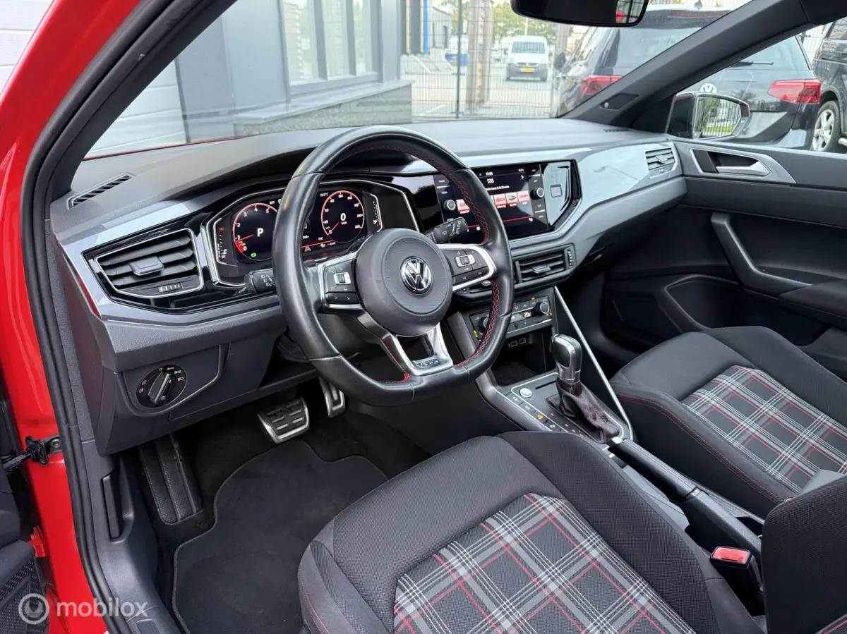 2.0 TSI GTI / Pano / Carplay