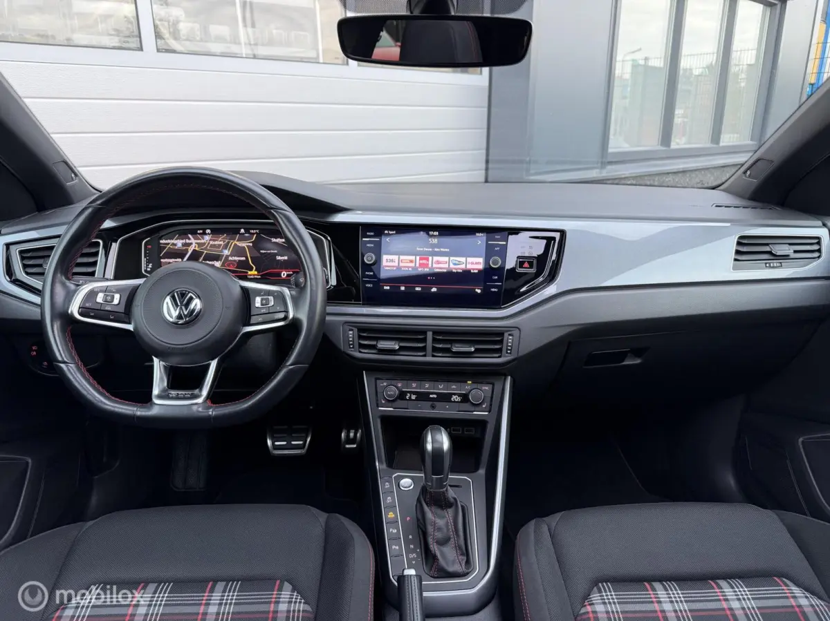 2.0 TSI GTI / Pano / Carplay