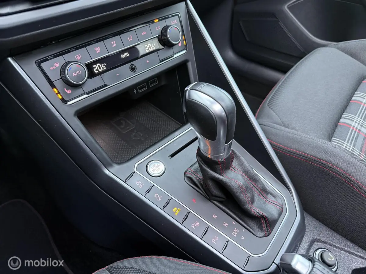 2.0 TSI GTI / Pano / Carplay