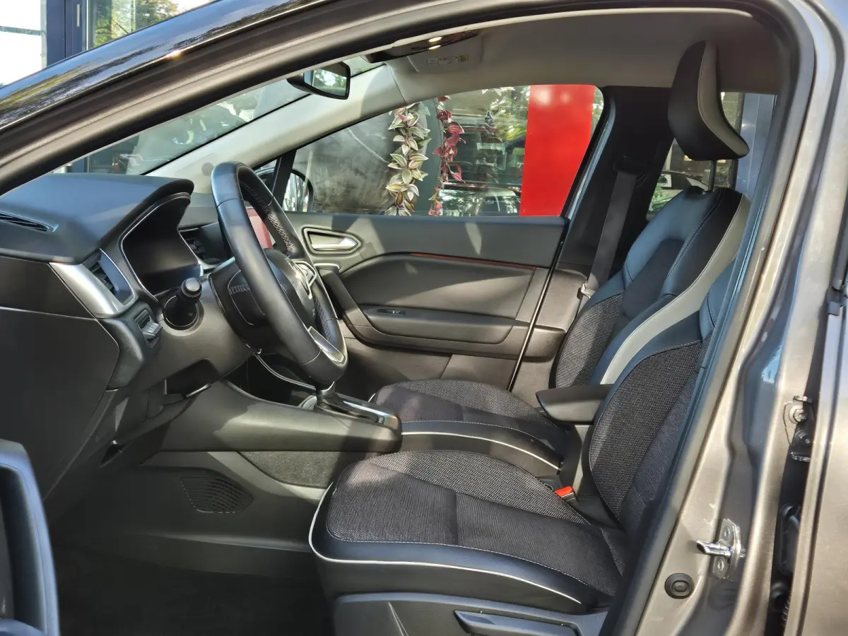 PHEV 1.6 E-Tech Plug-in Hybrid 160 SL Rive Gauche | Trekhaak | Stoelverwarming | Cruise Control | Parkeercamera | Licht metalen velgen