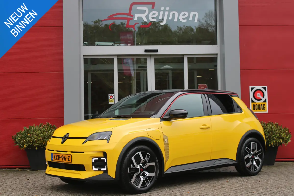 COMFORT RANGE TECHNO 150PK 52 kWh *NIEUWE AUTO!* | PACK WINTER TECHNO: (ELEKTRISCH VERWARMBARE VOORSTOELEN, ELEKTRISCH VERWARMBAAR STUURWIEL, BESTUUDERSSTOEL MET ELEKTRSCH VERSTELBARE LENDES