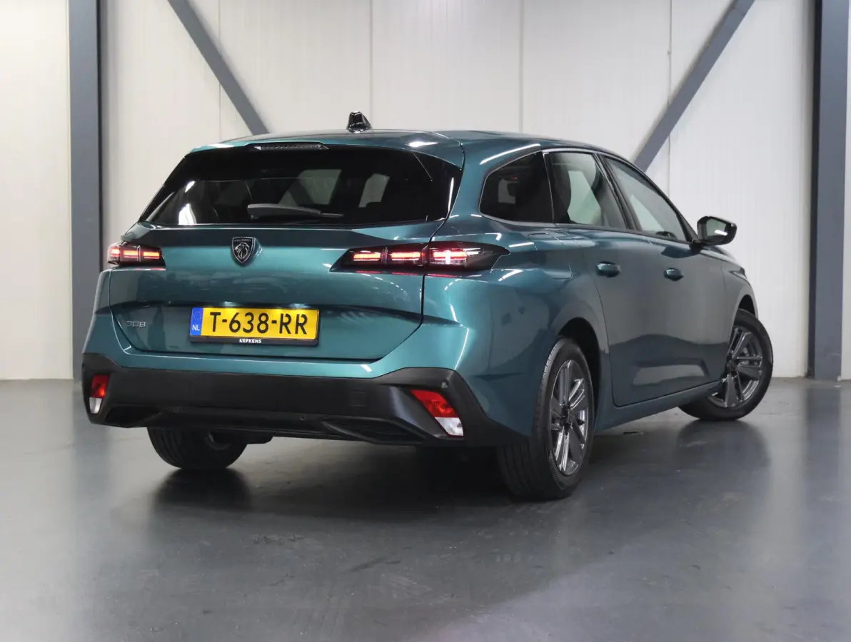 1.2 130PK Active Pack Business | 1ste eigenaar | AppleCarplay/Android Auto | Parkeersensoren | Comfortstoelen | LED | Keyless | Climate Control | Cruise Control | Isofix | DAB Radio |