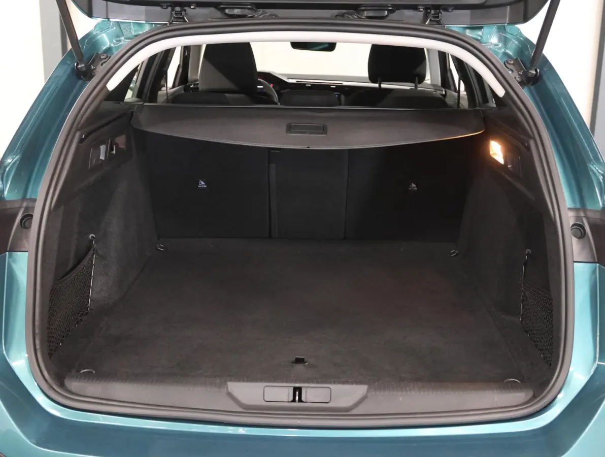 1.2 130PK Active Pack Business | 1ste eigenaar | AppleCarplay/Android Auto | Parkeersensoren | Comfortstoelen | LED | Keyless | Climate Control | Cruise Control | Isofix | DAB Radio |