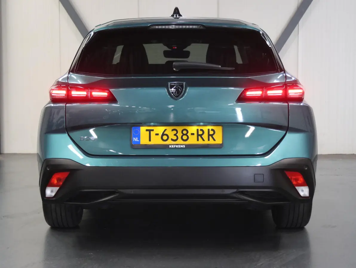 1.2 130PK Active Pack Business | 1ste eigenaar | AppleCarplay/Android Auto | Parkeersensoren | Comfortstoelen | LED | Keyless | Climate Control | Cruise Control | Isofix | DAB Radio |