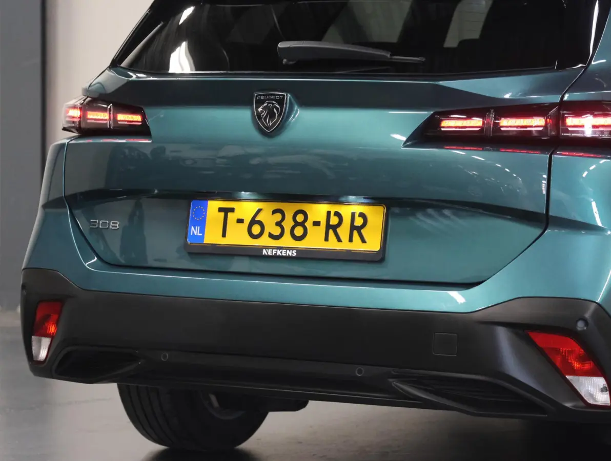 1.2 130PK Active Pack Business | 1ste eigenaar | AppleCarplay/Android Auto | Parkeersensoren | Comfortstoelen | LED | Keyless | Climate Control | Cruise Control | Isofix | DAB Radio |