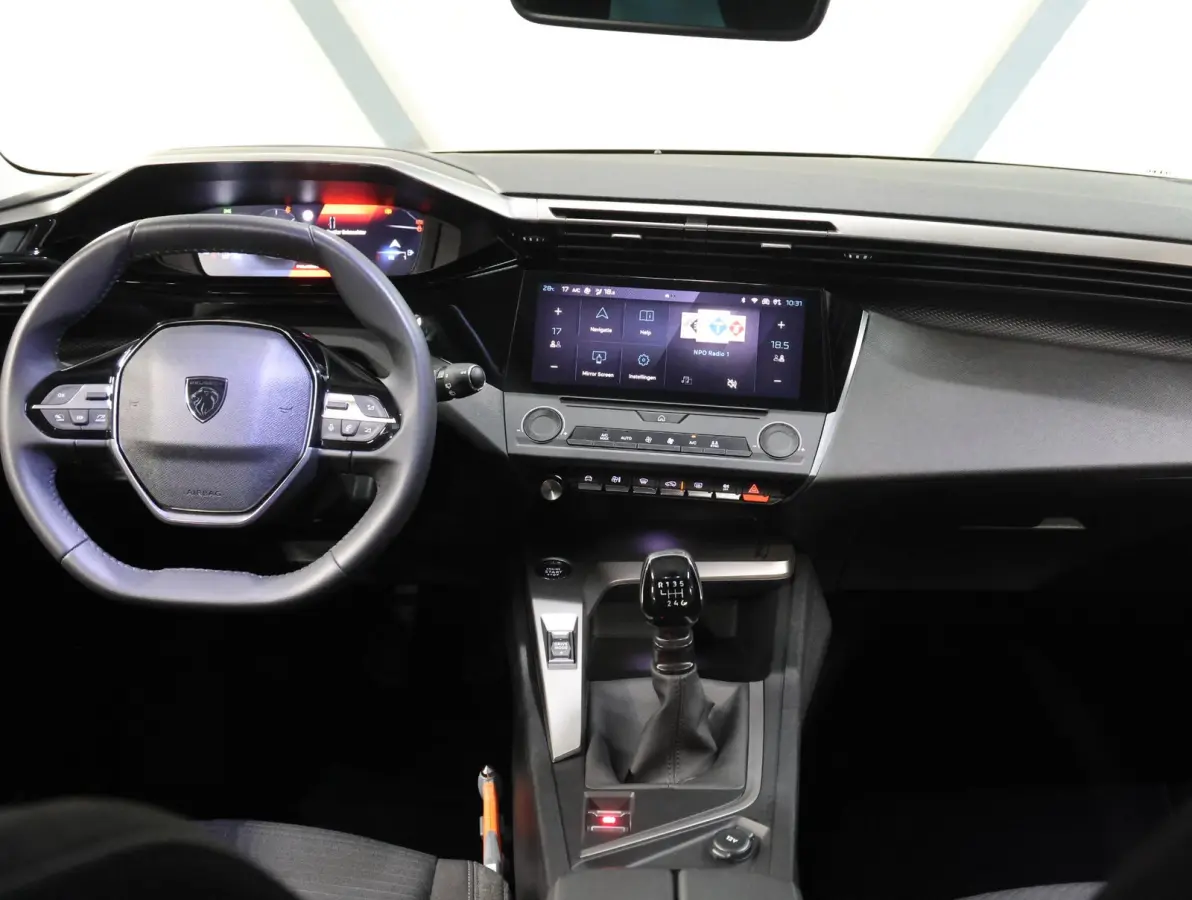 1.2 130PK Active Pack Business | 1ste eigenaar | AppleCarplay/Android Auto | Parkeersensoren | Comfortstoelen | LED | Keyless | Climate Control | Cruise Control | Isofix | DAB Radio |
