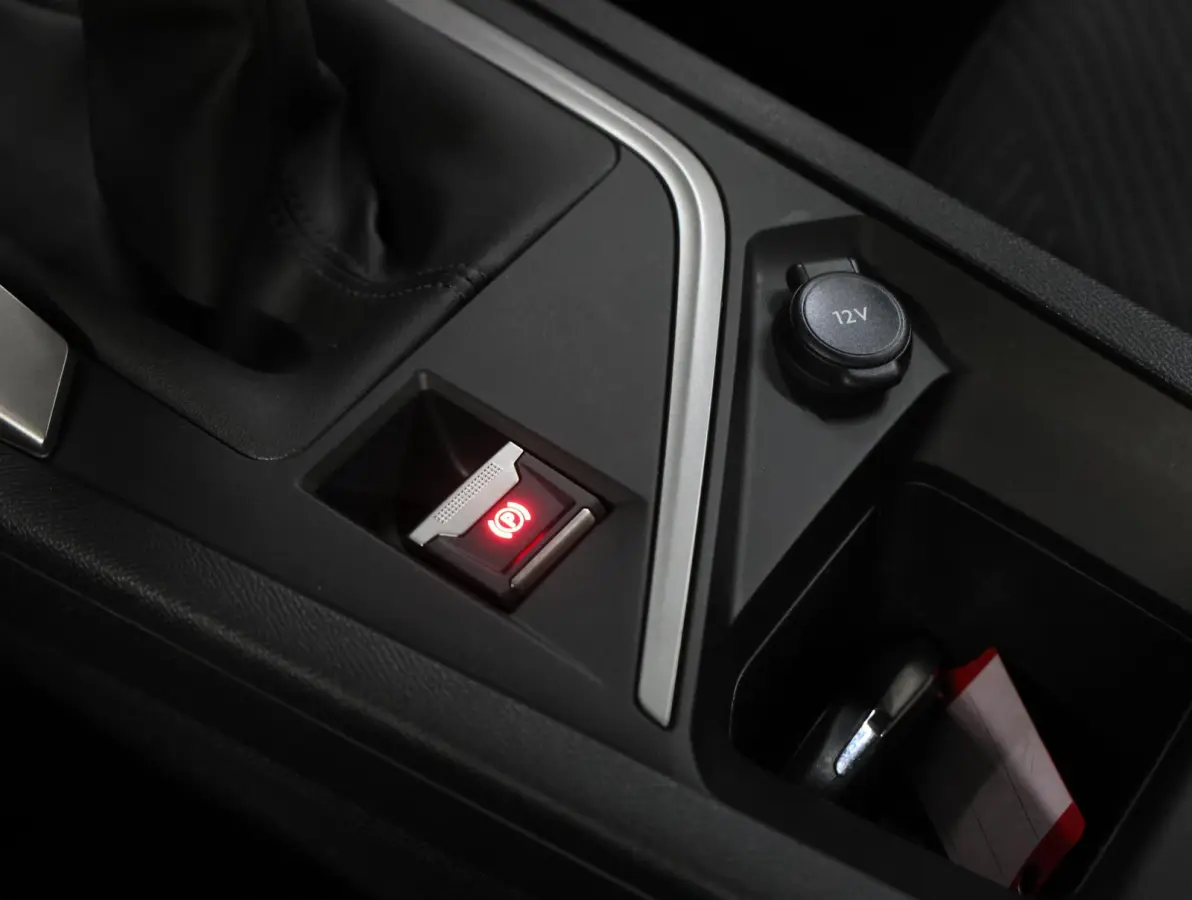 1.2 130PK Active Pack Business | 1ste eigenaar | AppleCarplay/Android Auto | Parkeersensoren | Comfortstoelen | LED | Keyless | Climate Control | Cruise Control | Isofix | DAB Radio |