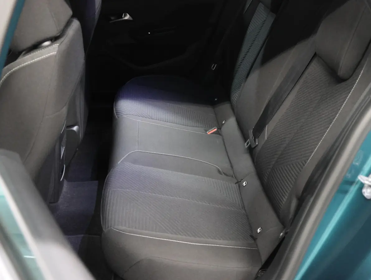 1.2 130PK Active Pack Business | 1ste eigenaar | AppleCarplay/Android Auto | Parkeersensoren | Comfortstoelen | LED | Keyless | Climate Control | Cruise Control | Isofix | DAB Radio |
