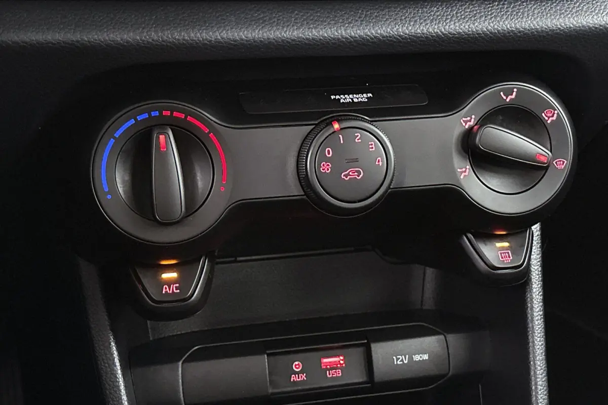 1.0 MPi ComfortLine Airco Bluetooth