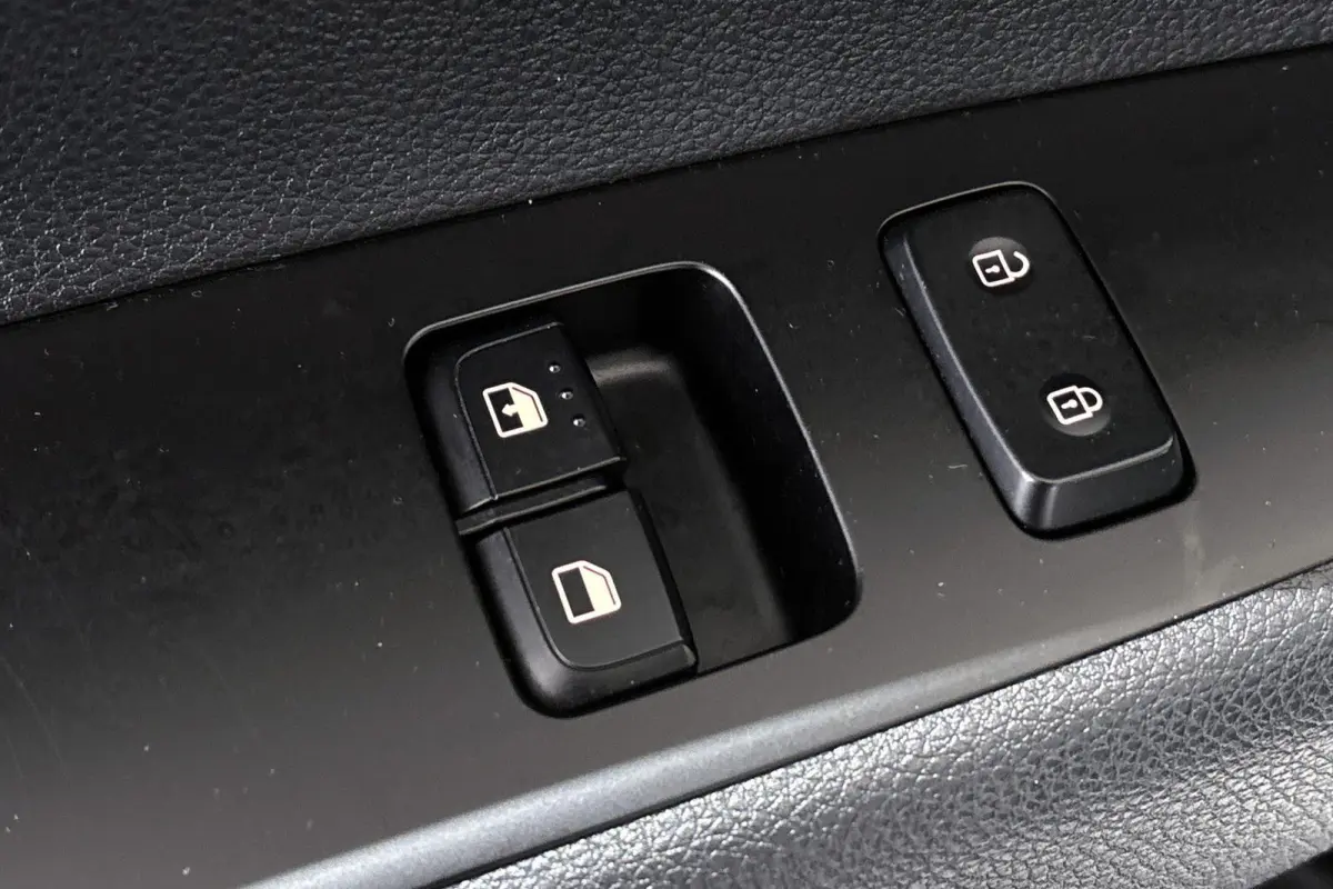 1.0 MPi ComfortLine Airco Bluetooth