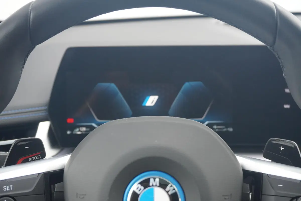 xDrive25e Optimized Edition M Sport | Trekhaak | Schuif-kanteldak | 19 Inch | Adaptieve LED koplampen | Comfort Access