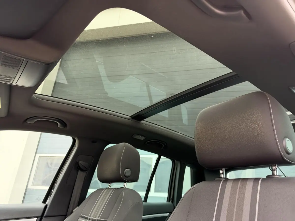 1.4 TSI Sport&Style | Panorama | Camera | Navigatie | Climate | Stoelverwarming | Cruise