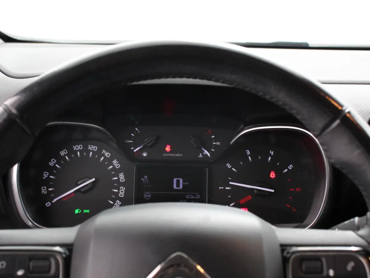 1.2 PureTech S&S Origins Climate control Navigatie Achteruitrijcamera Cruise control Lichtmetalen velgen Apple Carplay/ Android Auto