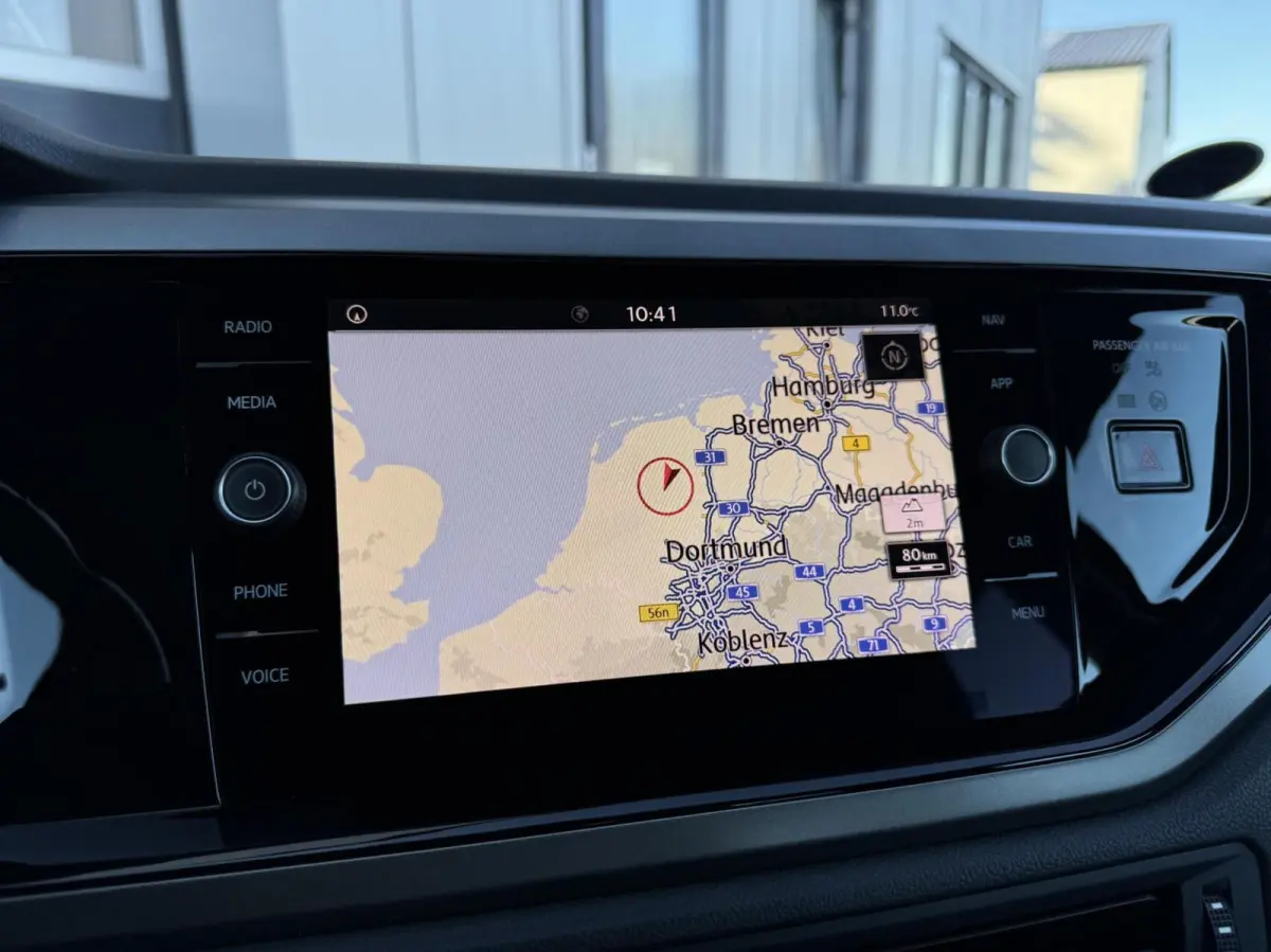 1.0 TSI Comfortline | Carplay | Navigatie | Adaptive Cruise | DAB | LED | Climate | Stoelverwarming | Sensoren