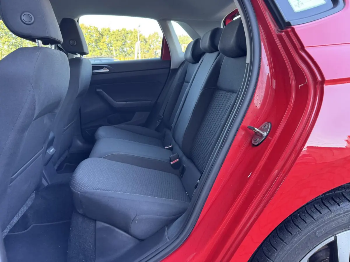 1.0 TSI Comfortline | Carplay | Navigatie | Adaptive Cruise | DAB | LED | Climate | Stoelverwarming | Sensoren