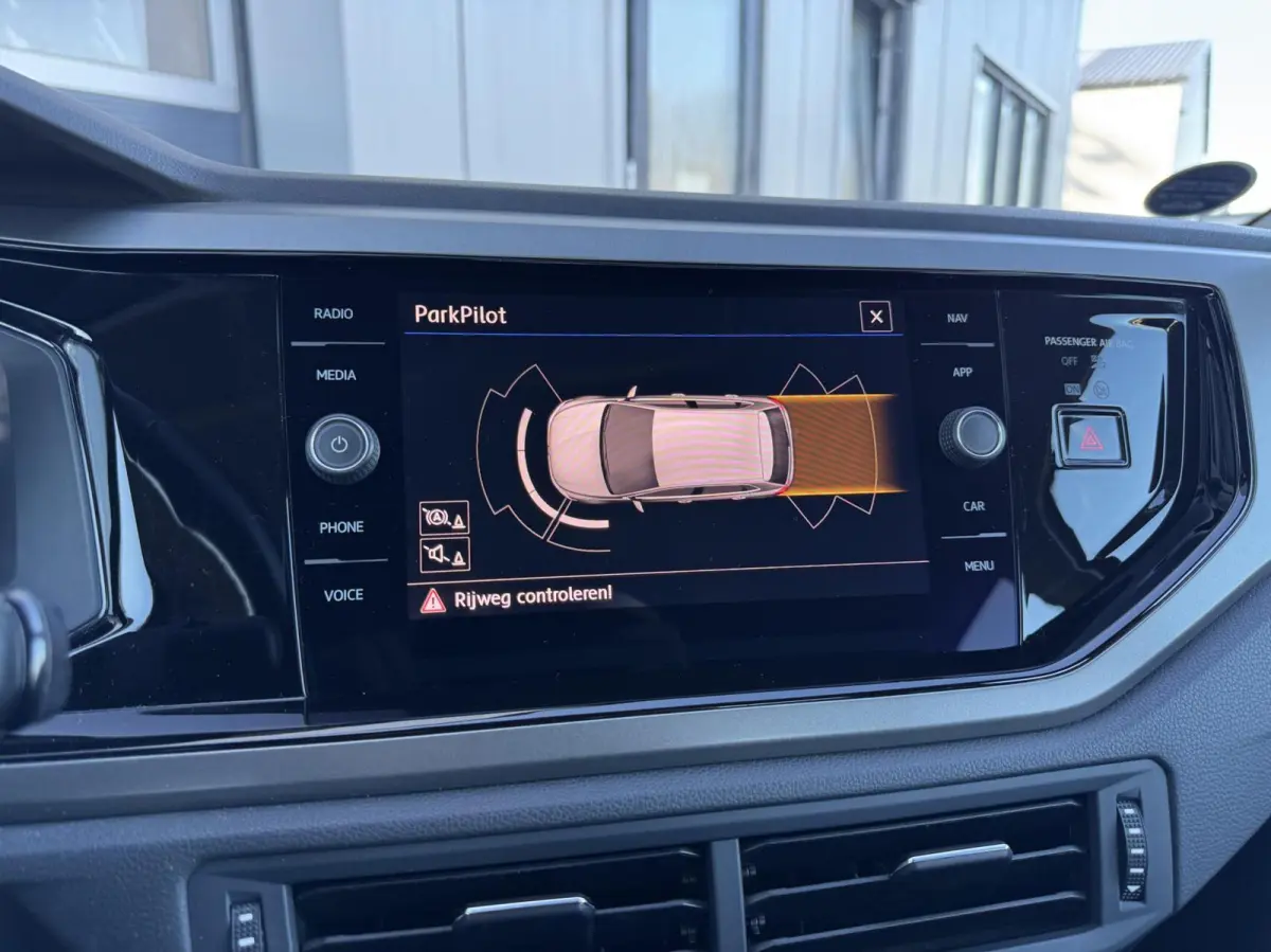 1.0 TSI Comfortline | Carplay | Navigatie | Adaptive Cruise | DAB | LED | Climate | Stoelverwarming | Sensoren