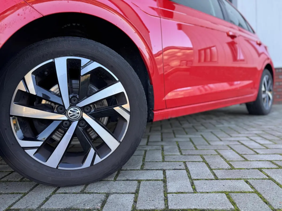 1.0 TSI Comfortline | Carplay | Navigatie | Adaptive Cruise | DAB | LED | Climate | Stoelverwarming | Sensoren